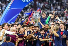 法国足球巅峰对决：大巴黎VS马赛半场战报 0-1 悬念待续