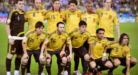 黄色潜水艇队86分钟绝杀巴塞罗那，换人战术扭转战局