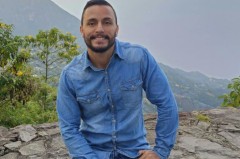 勇士队传奇库里退役，科尔教练布局新赛季全新四巨头阵容